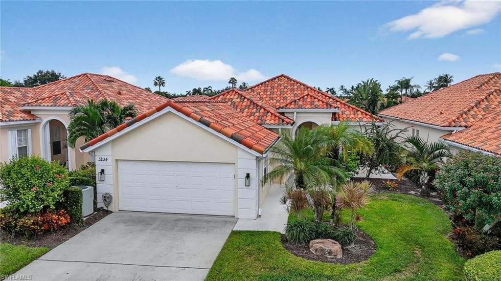 3234 Benicia Ct, Naples, FL 34109-1