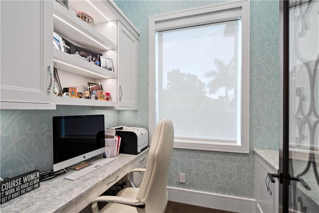 882 Cassena Rd, Naples, FL 34108-16