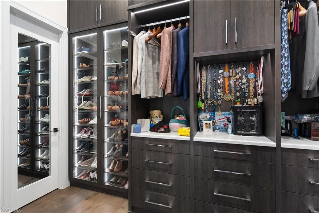 882 Cassena Rd, Naples, FL 34108-30