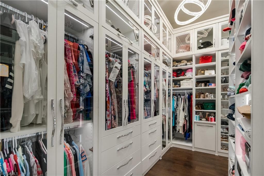 882 Cassena Rd, Naples, FL 34108-31