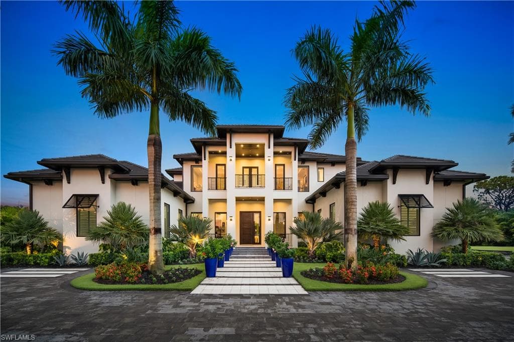 882 Cassena Rd, Naples, FL 34108-2