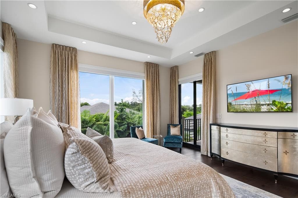 882 Cassena Rd, Naples, FL 34108-38