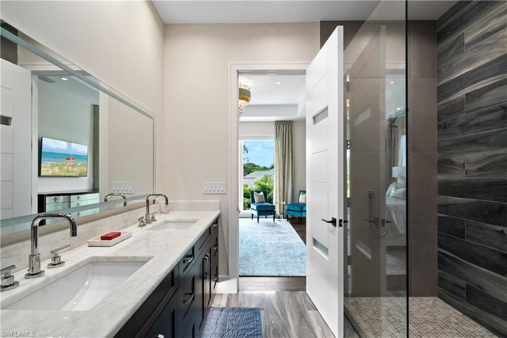 882 Cassena Rd, Naples, FL 34108-39