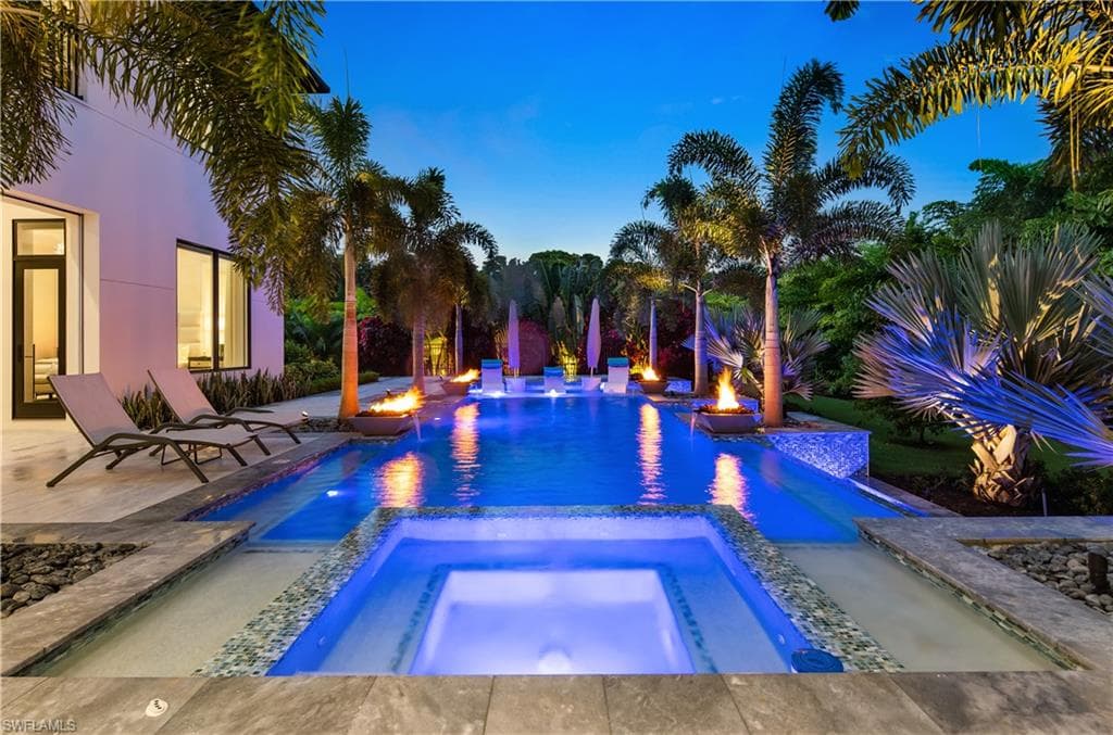 882 Cassena Rd, Naples, FL 34108-44