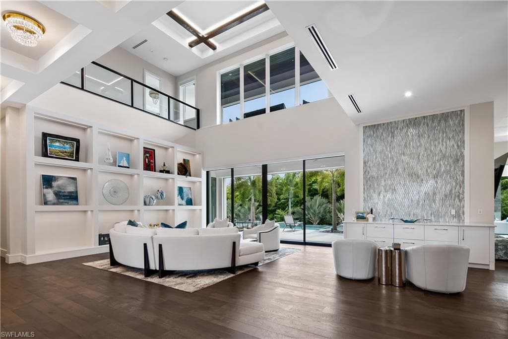 882 Cassena Rd, Naples, FL 34108-4