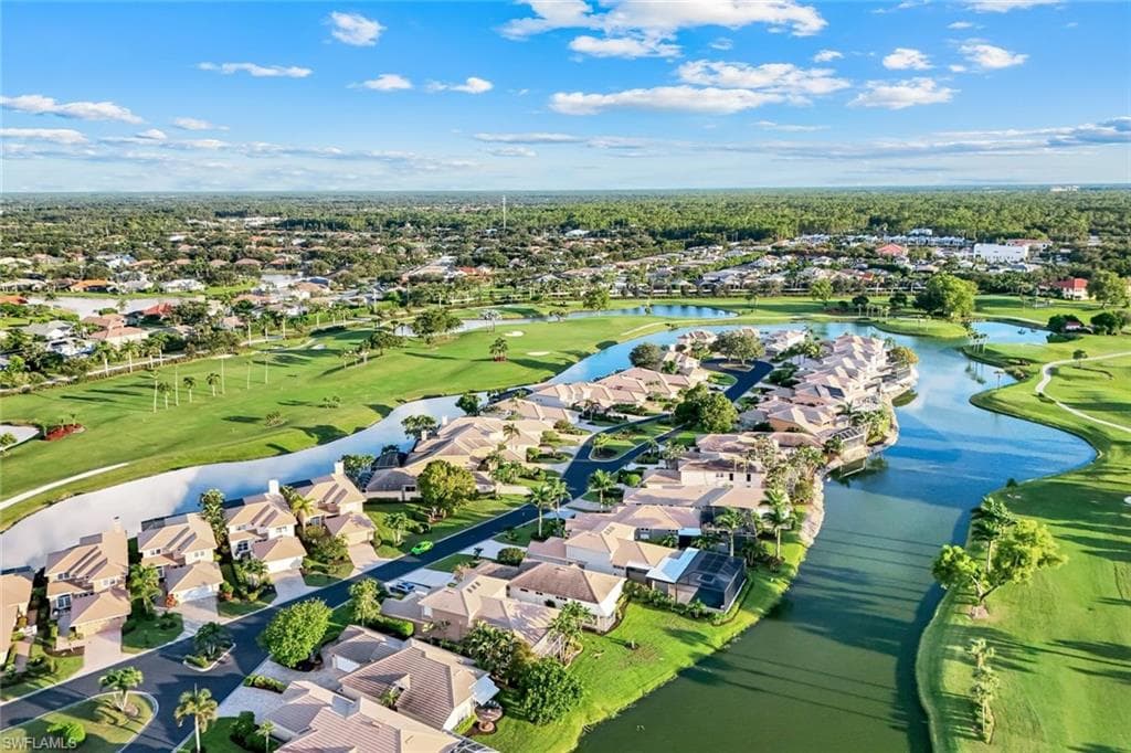 10366 Quail Crown Dr, Naples, FL 34119-38