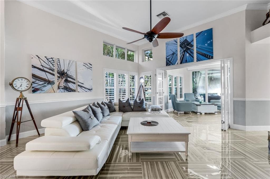 10366 Quail Crown Dr, Naples, FL 34119-3