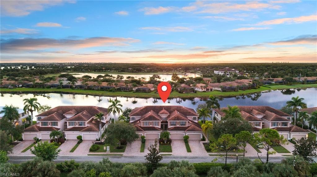 10514 Smokehouse Bay Dr 202, Naples, FL 34120-1