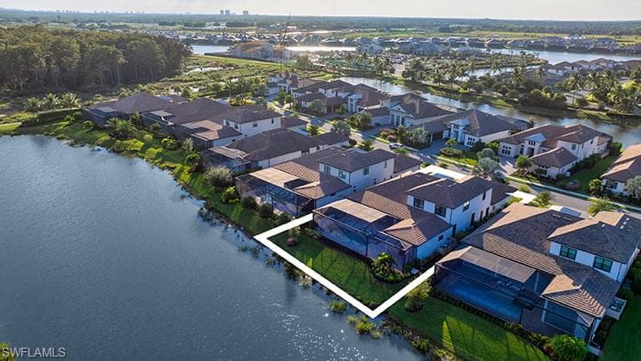 15576 Montello Ln, Naples, FL 34114-29