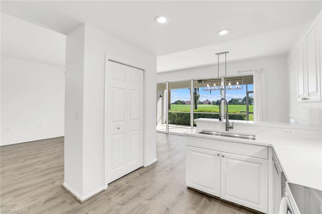 6875 Ascot Dr 6, Naples, FL 34113-8