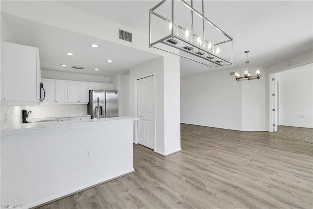 6875 Ascot Dr 6, Naples, FL 34113-11