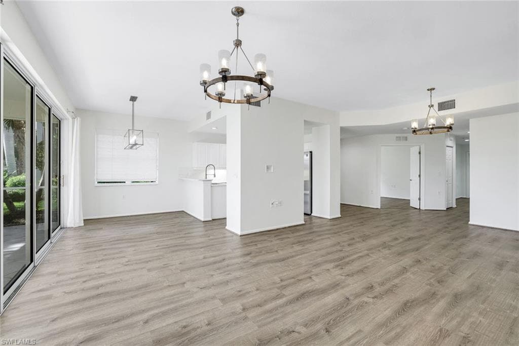 6875 Ascot Dr 6, Naples, FL 34113-6