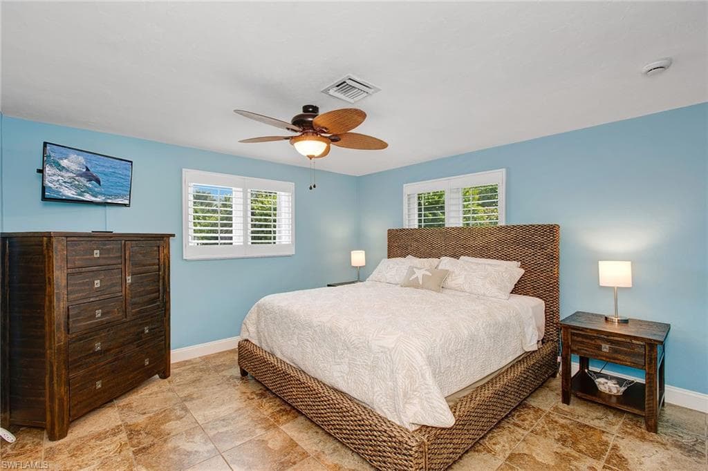 816 Manor Ter, Marco Island, FL 34145-9