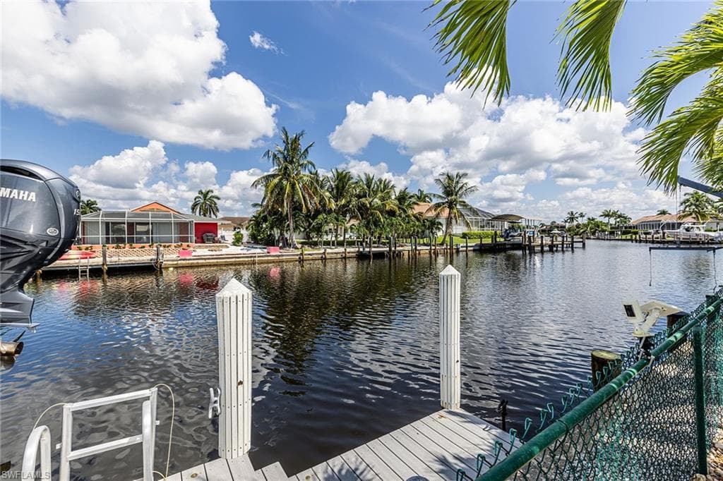 816 Manor Ter, Marco Island, FL 34145-22