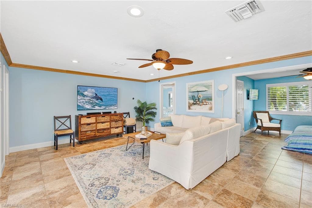 816 Manor Ter, Marco Island, FL 34145-5