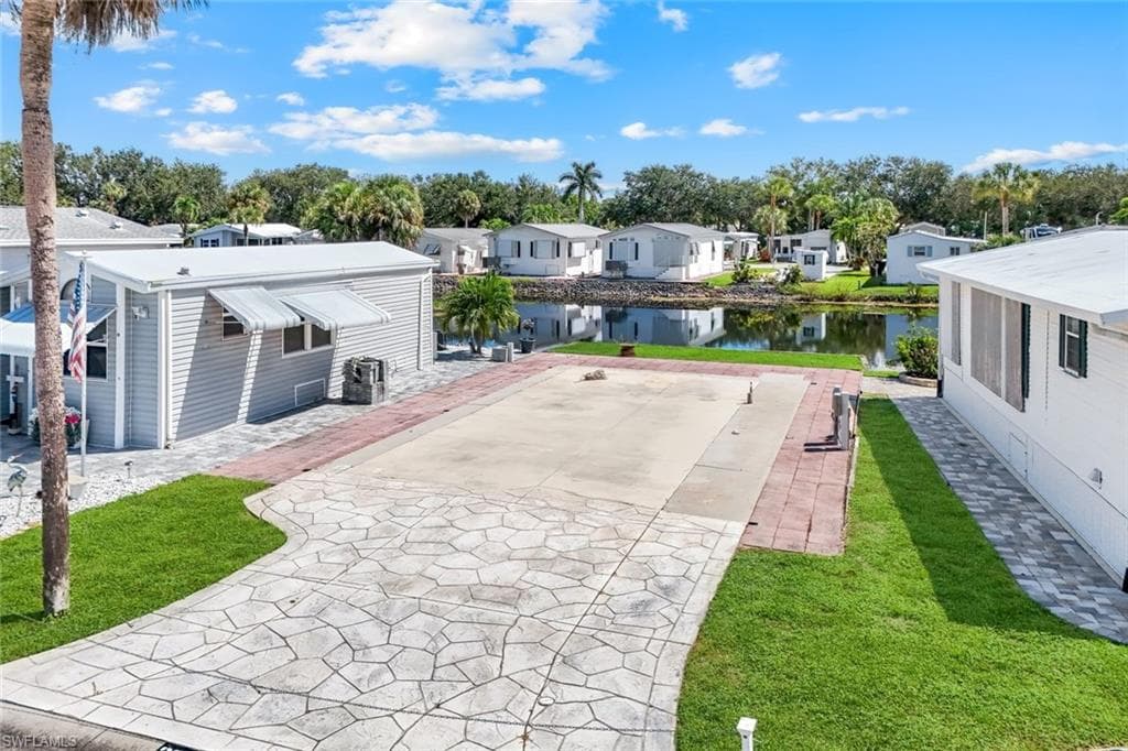 325 Imperial Wilder Blvd, Naples, FL 34114-9