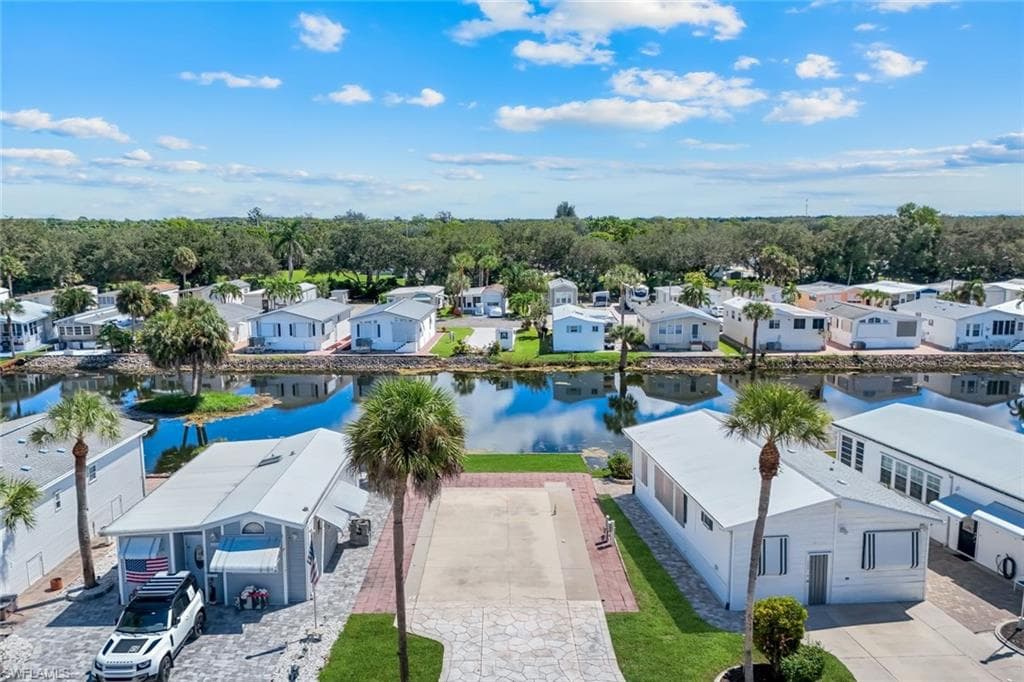 325 Imperial Wilder Blvd, Naples, FL 34114-3