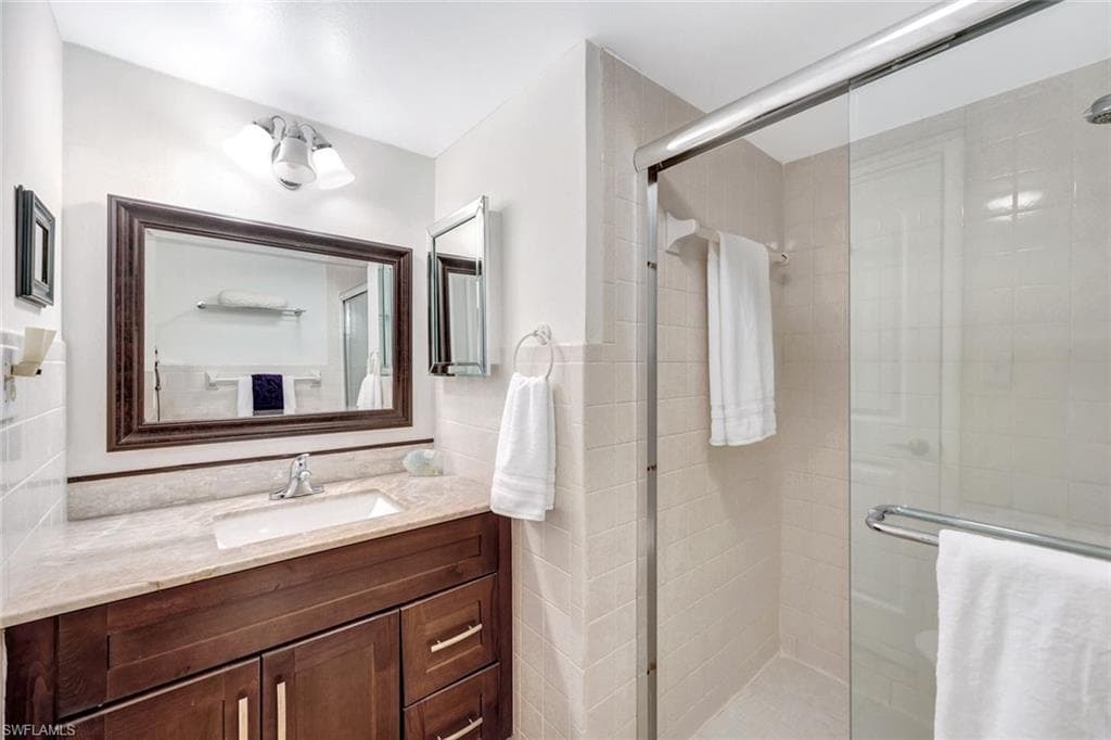 788 Park Shore Dr E39, Naples, FL 34103-27