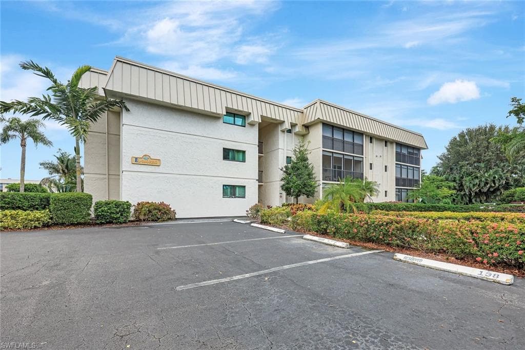 788 Park Shore Dr E39, Naples, FL 34103-31