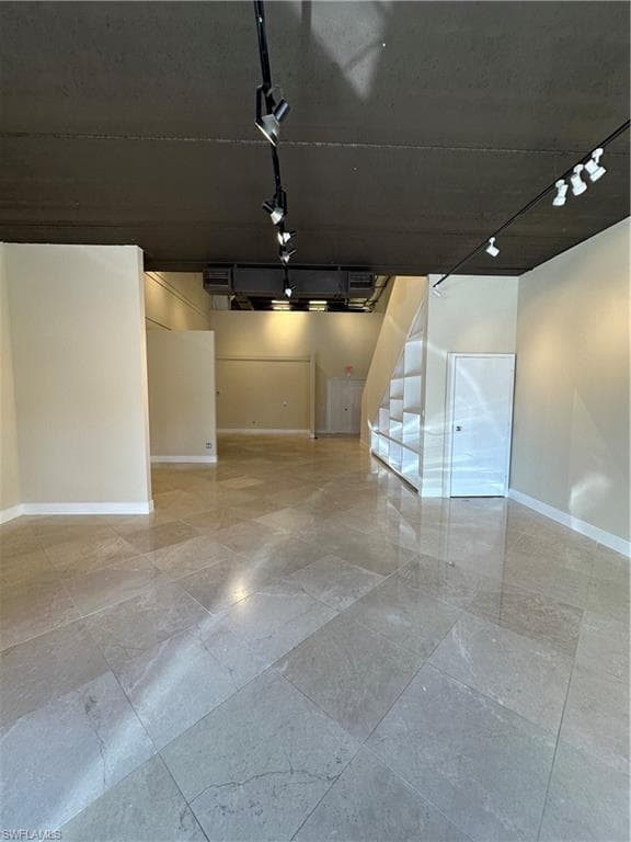 5405 Taylor Rd 100-5, Naples, FL 34109-3