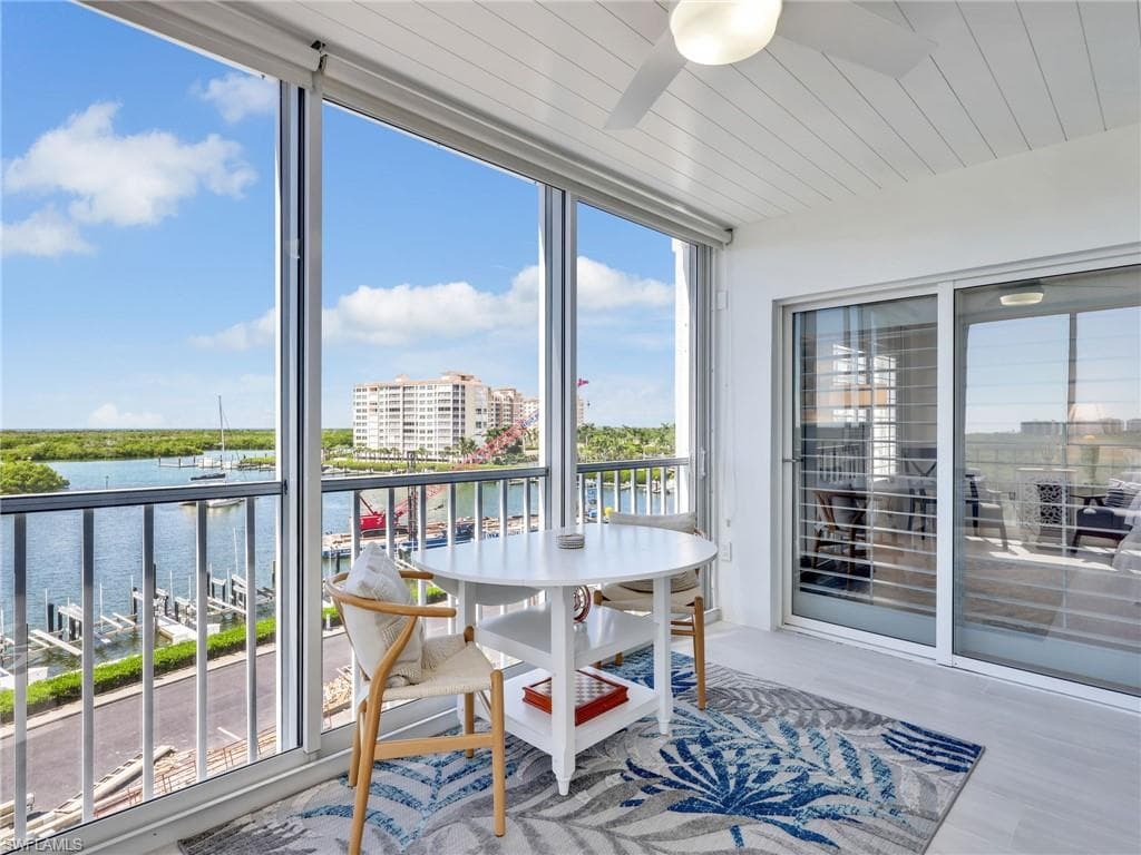 13105 Vanderbilt Dr 606, Naples, FL 34110-16