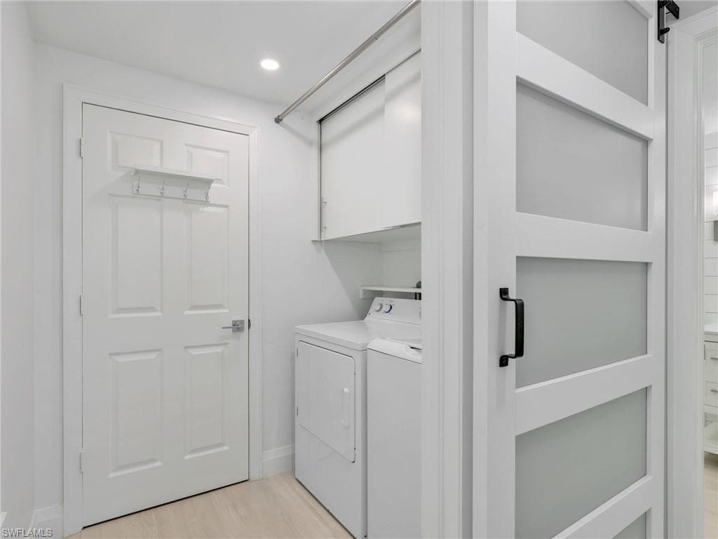 13105 Vanderbilt Dr 606, Naples, FL 34110-23