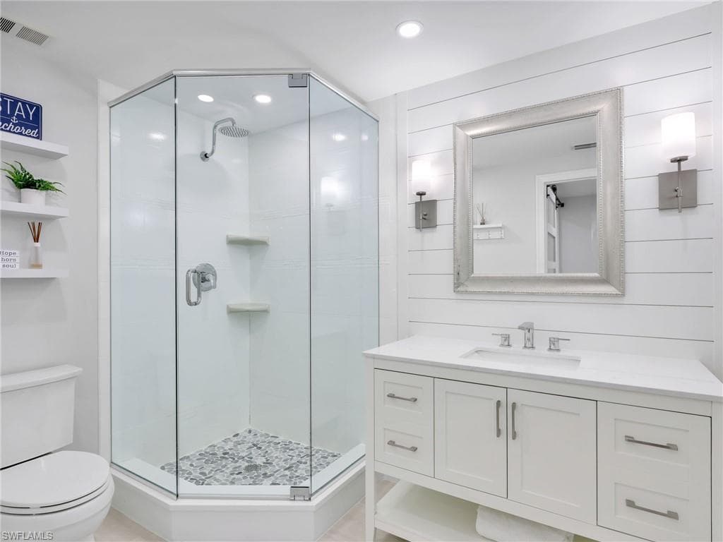 13105 Vanderbilt Dr 606, Naples, FL 34110-24