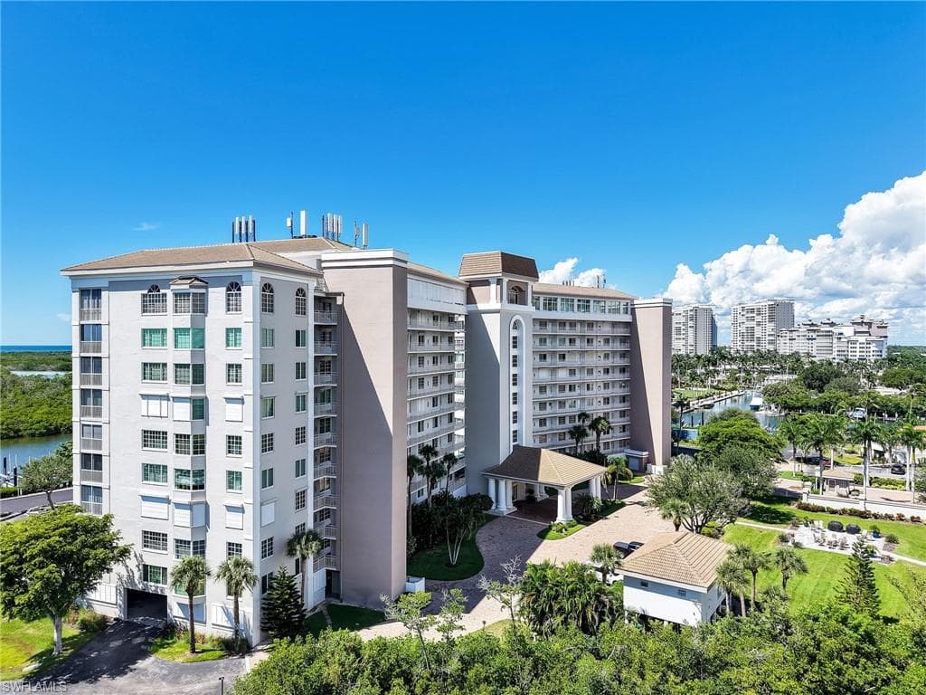 13105 Vanderbilt Dr 606, Naples, FL 34110-40