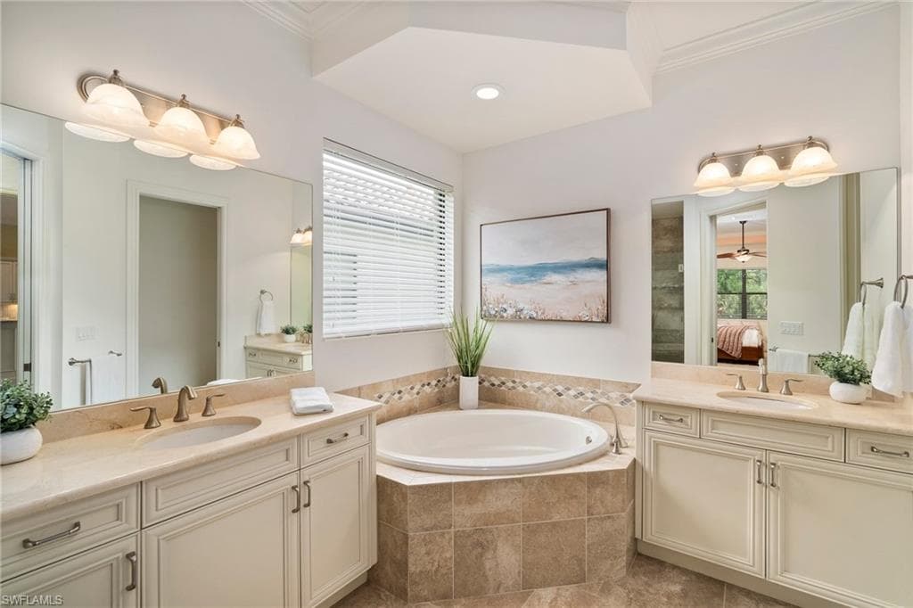 6541 Roma Way, Naples, FL 34113-14