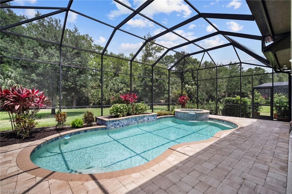 6541 Roma Way, Naples, FL 34113-32