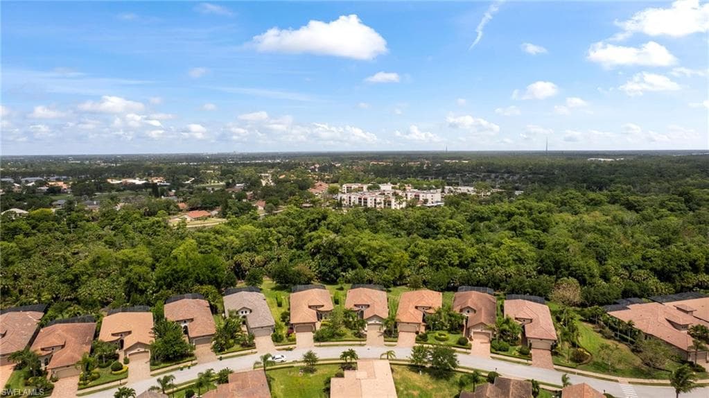 6541 Roma Way, Naples, FL 34113-4