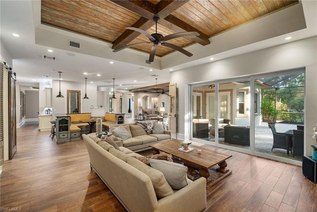 1805 Heritage Trl, Naples, FL 34112-15