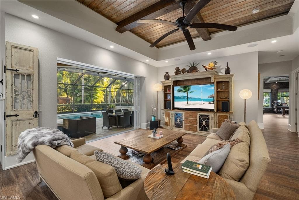 1805 Heritage Trl, Naples, FL 34112-16