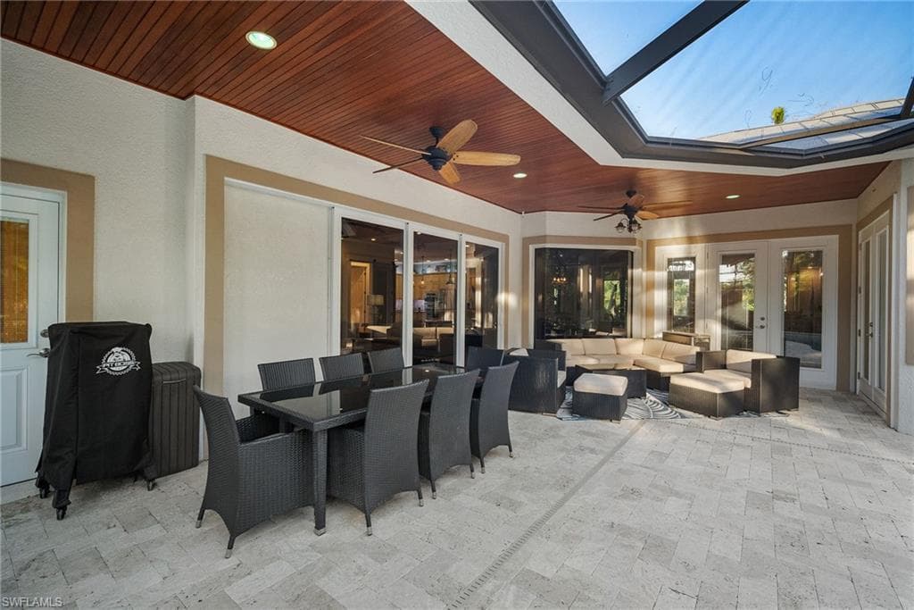 1805 Heritage Trl, Naples, FL 34112-23