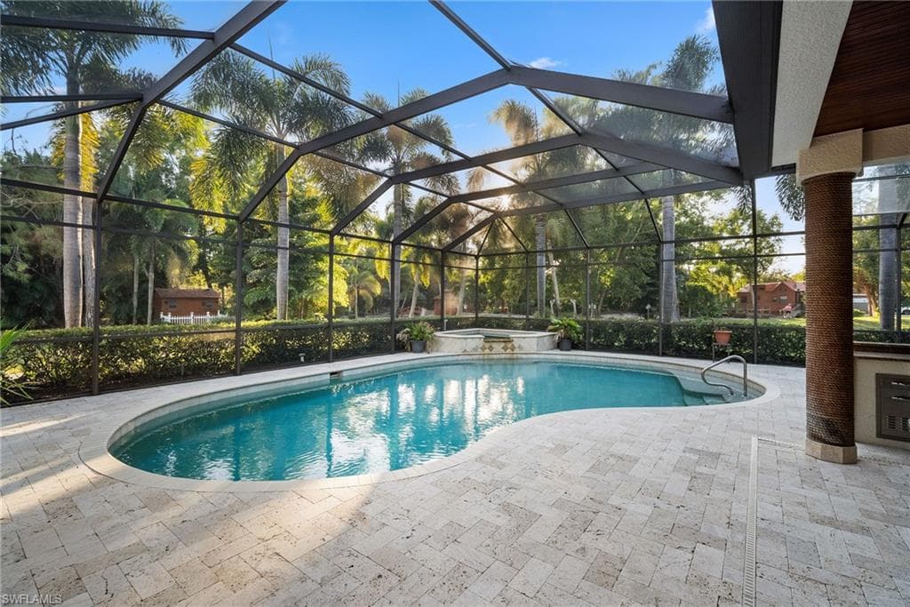 1805 Heritage Trl, Naples, FL 34112-24