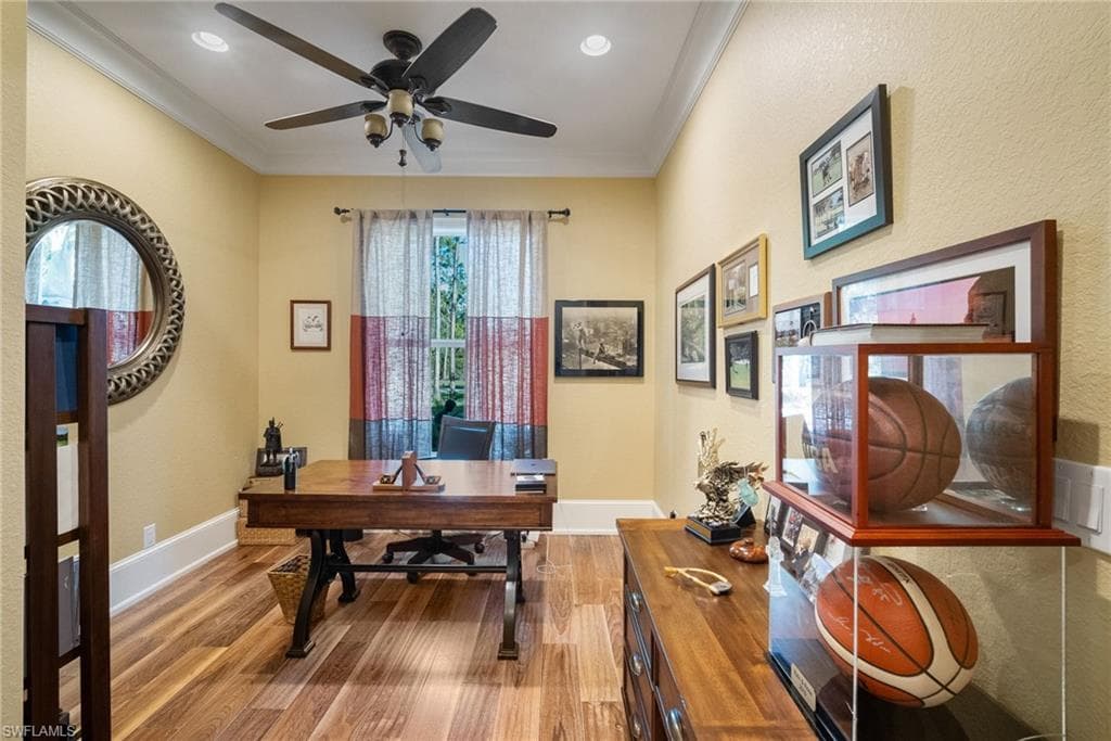 1805 Heritage Trl, Naples, FL 34112-29