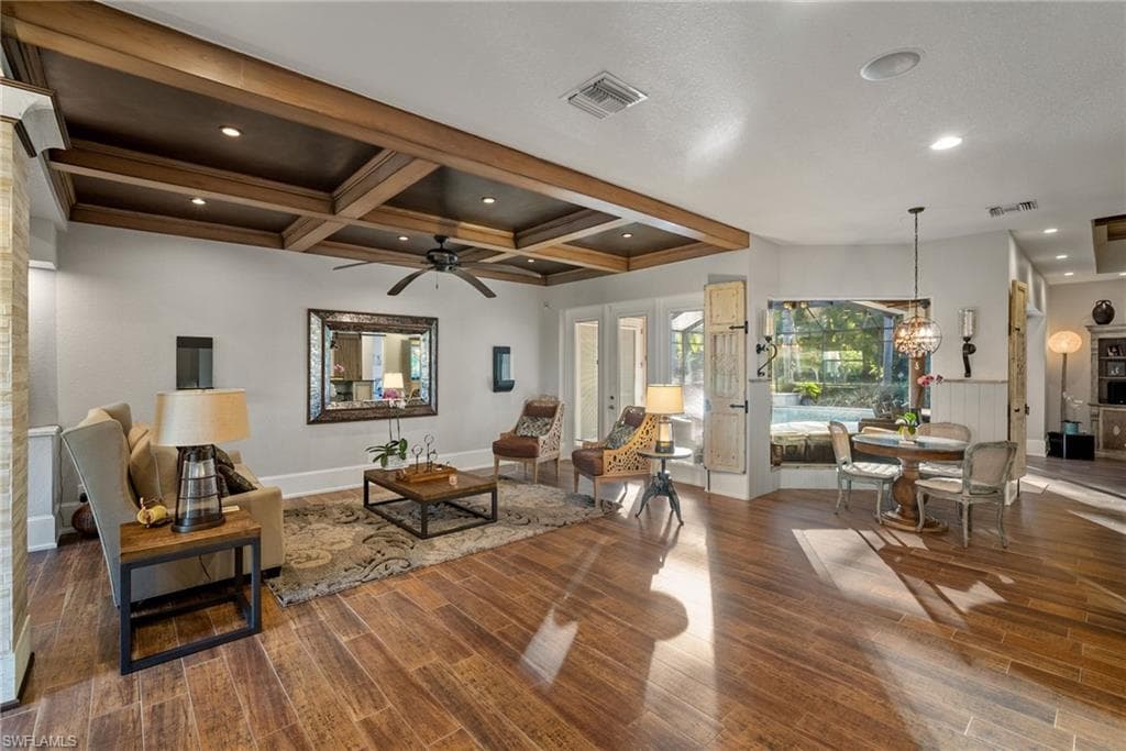 1805 Heritage Trl, Naples, FL 34112-6