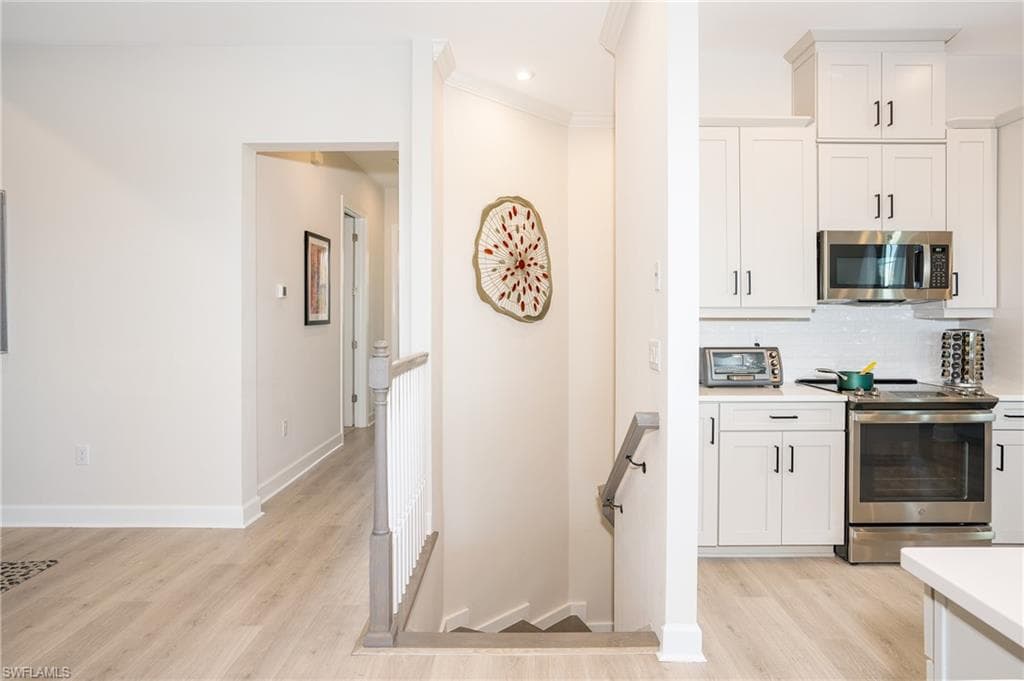 15257 Zeno Way 201, Naples, FL 34114-15