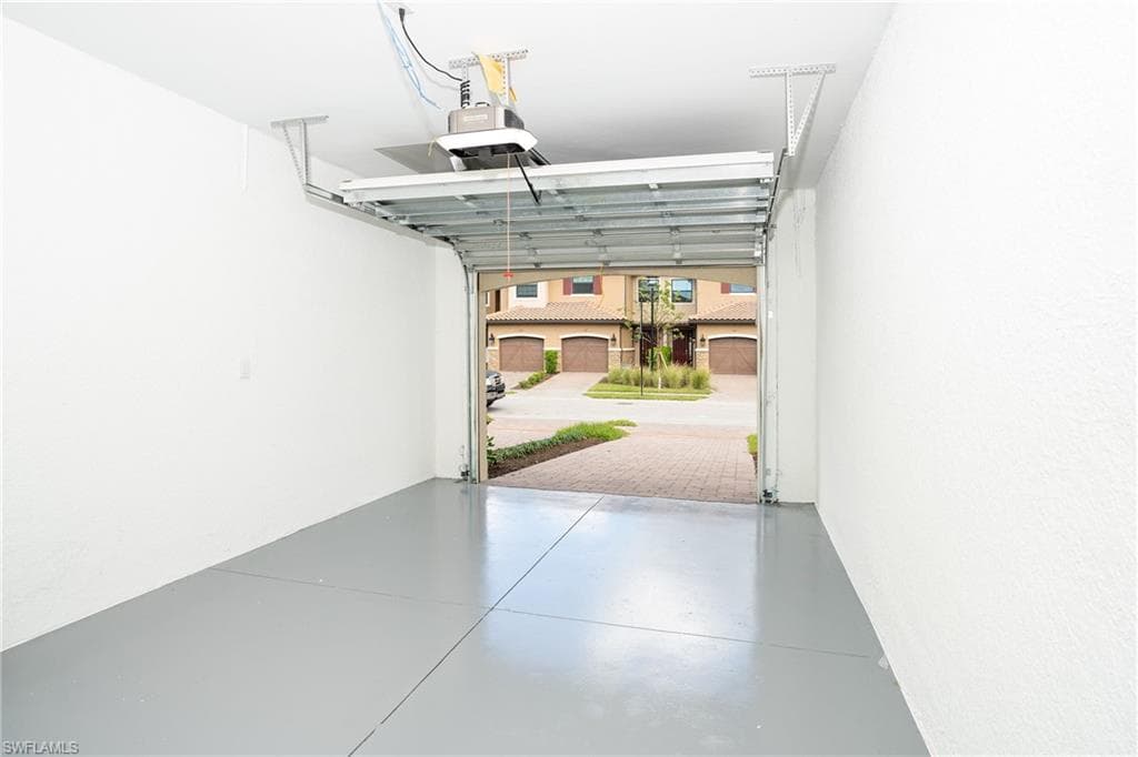 15257 Zeno Way 201, Naples, FL 34114-28