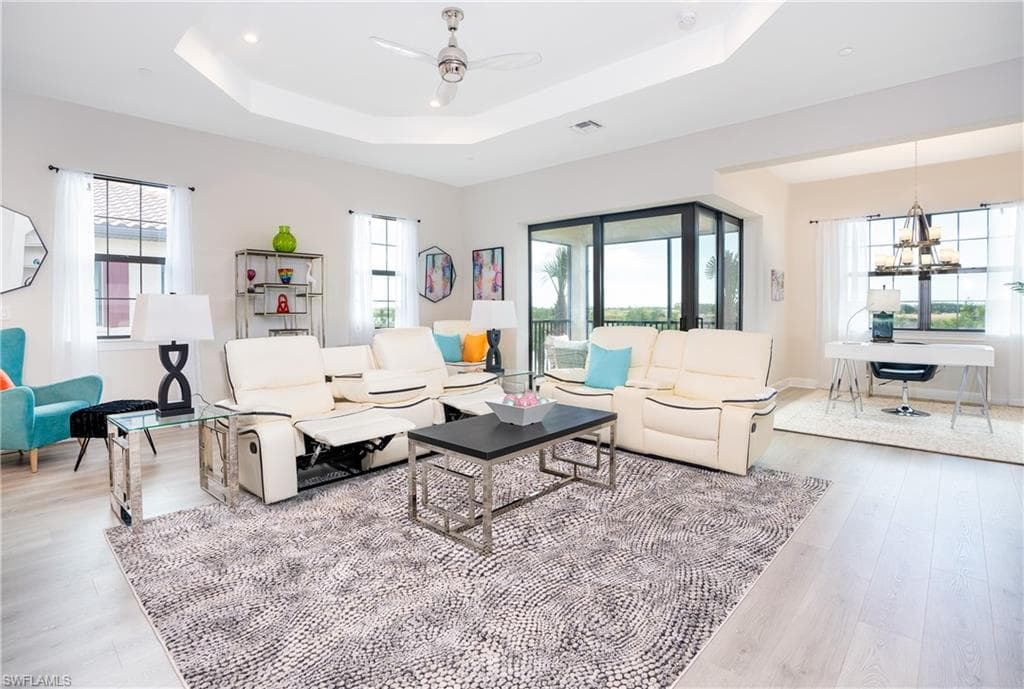 15257 Zeno Way 201, Naples, FL 34114-2