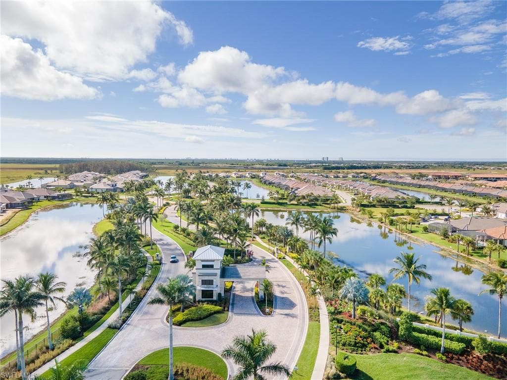 15257 Zeno Way 201, Naples, FL 34114-43