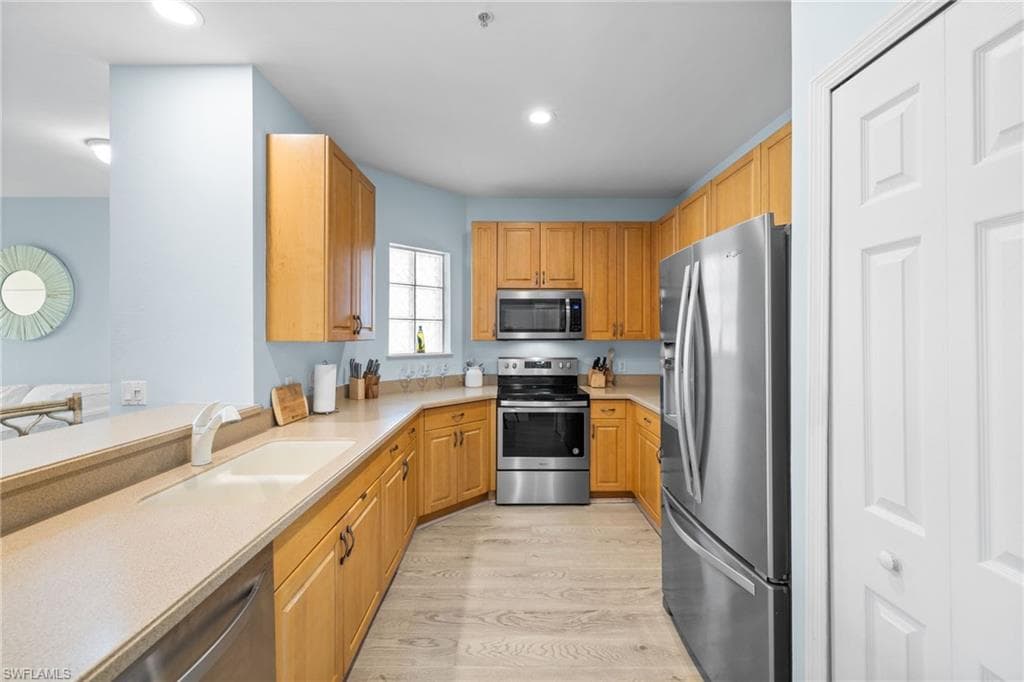 1305 Sweetwater Cv 104, Naples, FL 34110-12