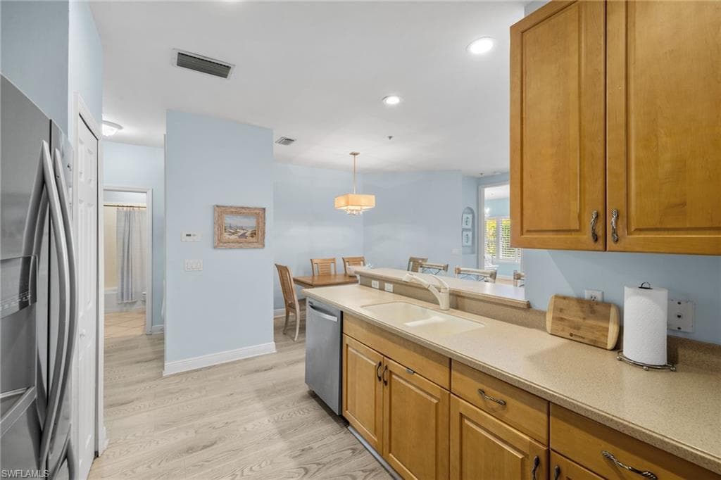 1305 Sweetwater Cv 104, Naples, FL 34110-13