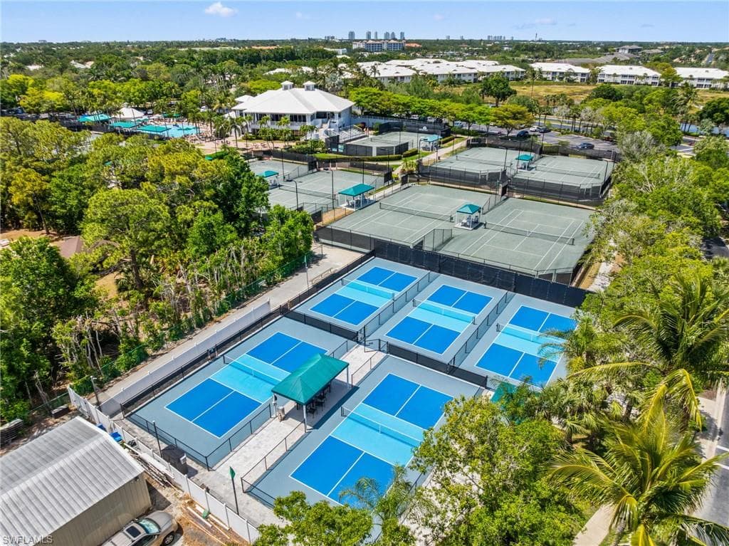 1305 Sweetwater Cv 104, Naples, FL 34110-34