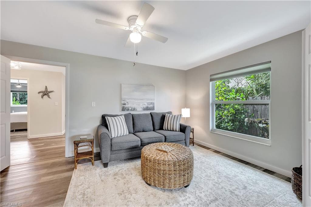 532 99th Ave N, Naples, FL 34108-10