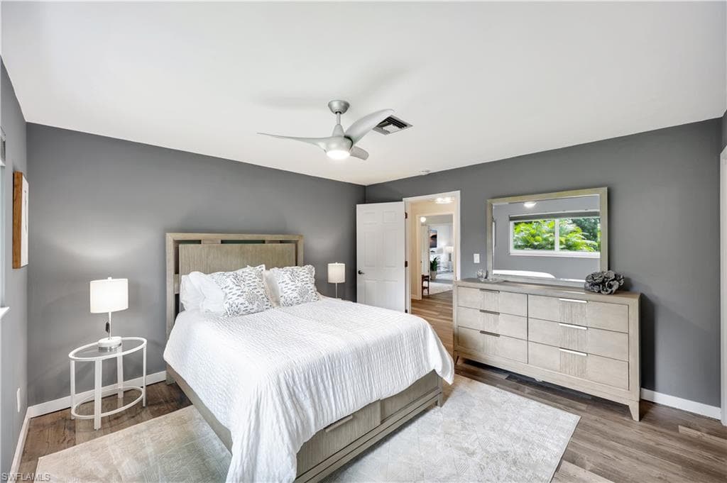 532 99th Ave N, Naples, FL 34108-13