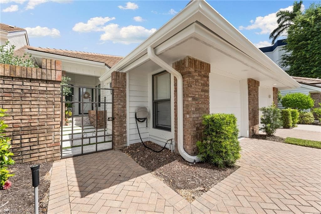 4006 Crayton Rd A-2, Naples, FL 34103-32