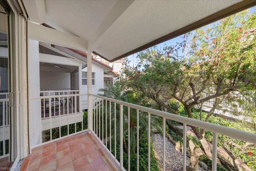 4719 Villa Mare Ln, Naples, FL 34103-38