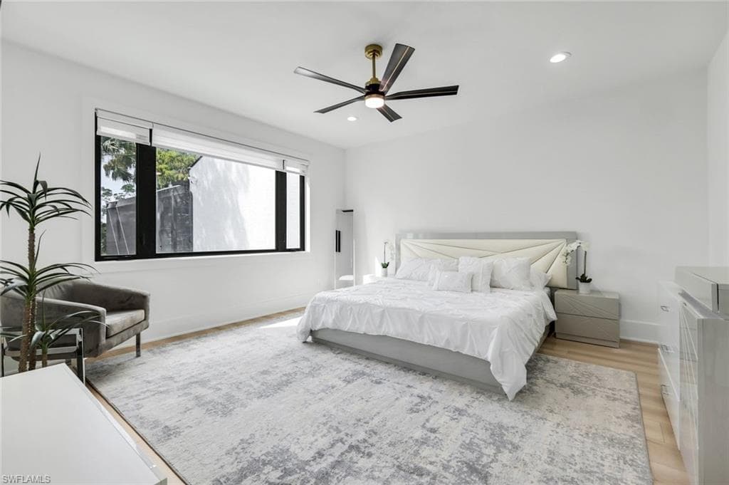 13087 Pond Apple Dr E, Naples, FL 34119-34