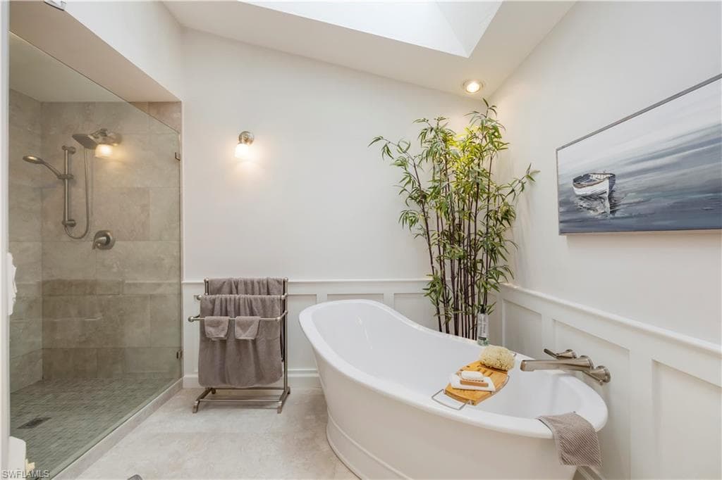 5520 Cynthia Ln, Naples, FL 34112-12